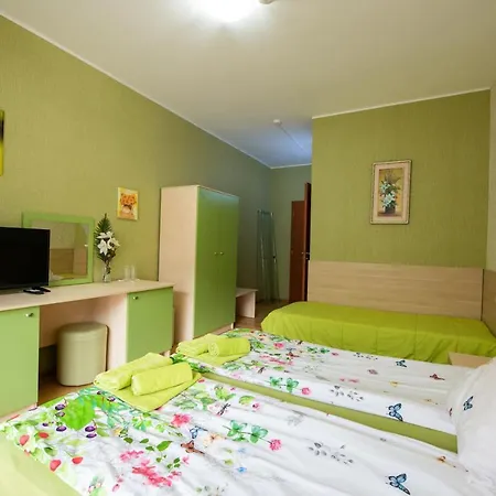 Family Enica Hotel Tetewen