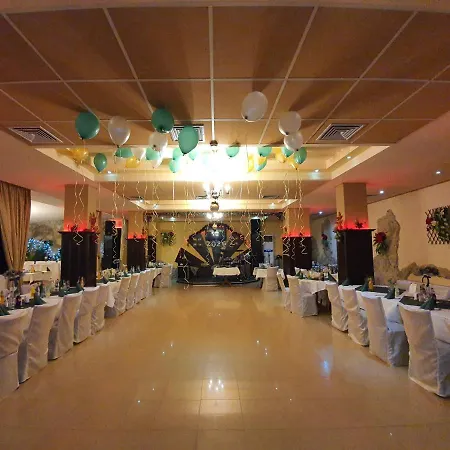 Hotel Family Enica 3*